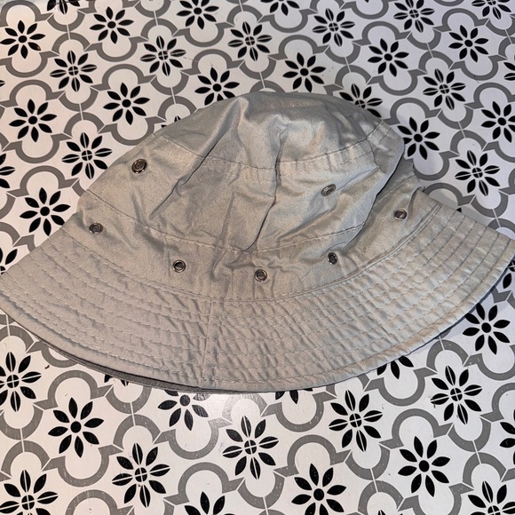 Gray Quilted Bucket Hat with Wide Brim - Picture 1 of 4